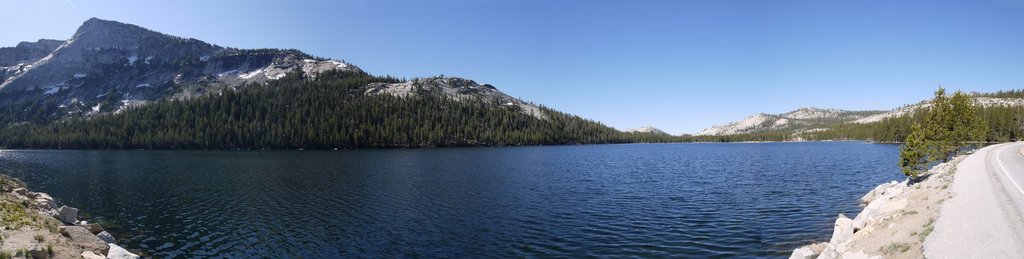 Tenaya Lake, Yosemite National Park, California